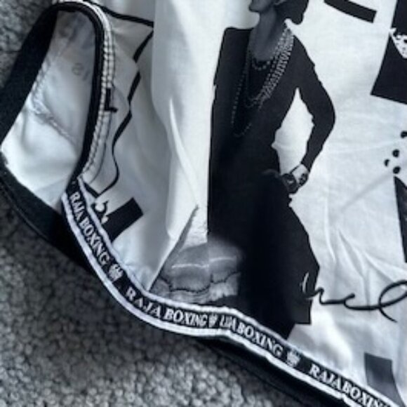 Raja Muay Thai Boxing Shorts in XL - Luxury Fashion House Print -Excellent Cond. - Picture 8 of 10